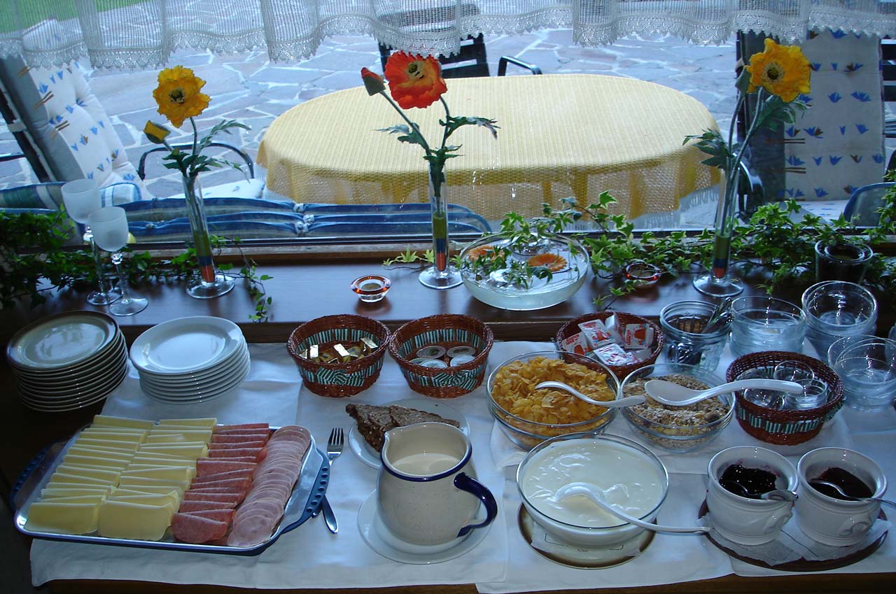 gaestehaus ferdl fruehstuecksbuffet